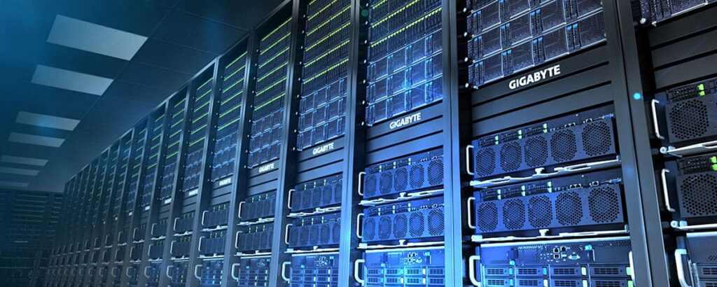 OpenAI prévoit de méga-centres de données pour l'IA de plus de 10 milliards aux États-Unis.