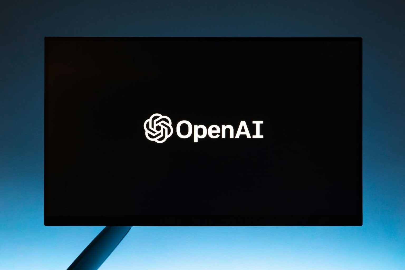 OpenAI subit une vague de départs qui met l'entreprise en péril