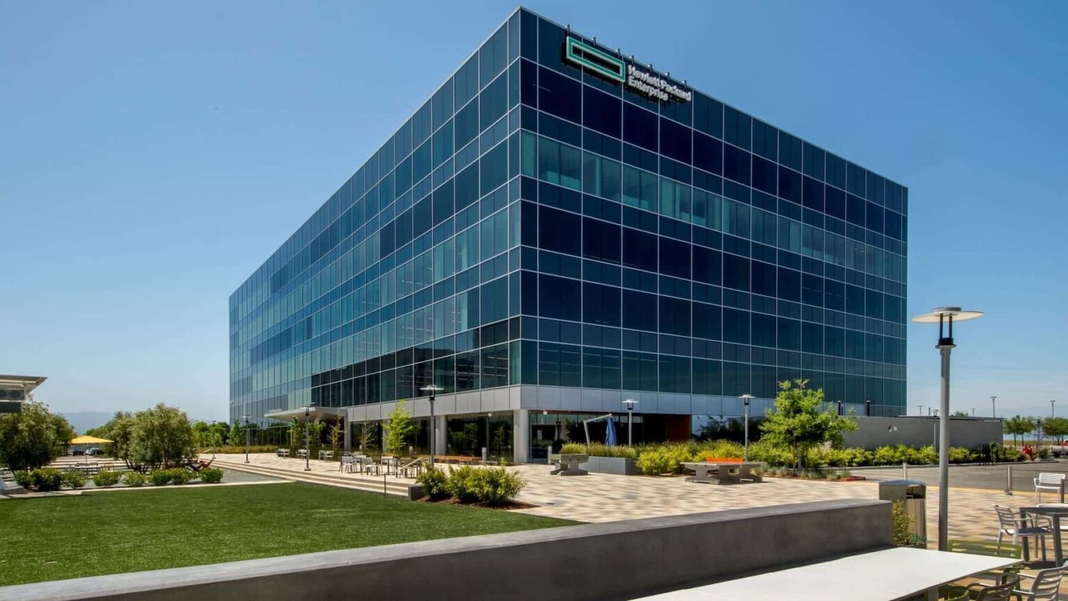 Hewlett Packard Enterprise renforce son leadership dans le cloud hybride avec de nouvelles solutions chez HPE GreenLake