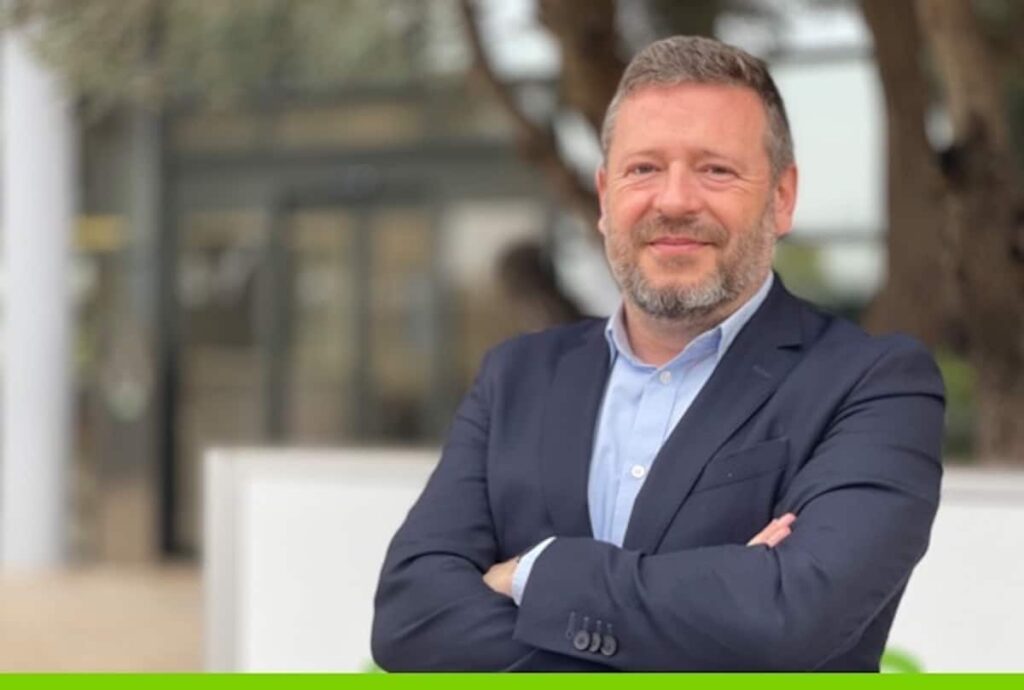Vincent Hernandez, nouveau directeur commercial d'Acens pour diriger sa croissance sur le marché du Cloud