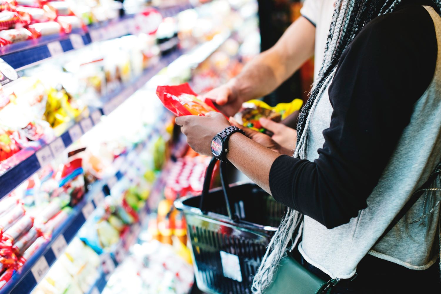 Étiquettes électroniques, IoT et intelligence retail : une combinaison gagnante pour le commerce moderne