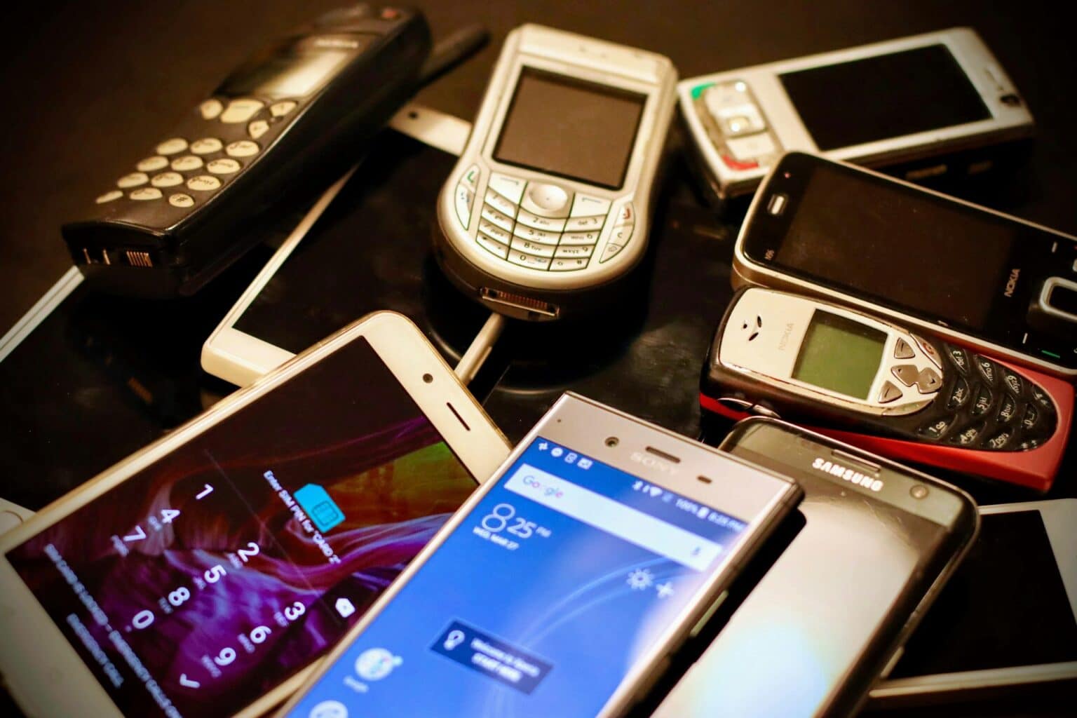L'évolution de la téléphonie mobile: des appareils basiques aux smartphones (1999-2007)