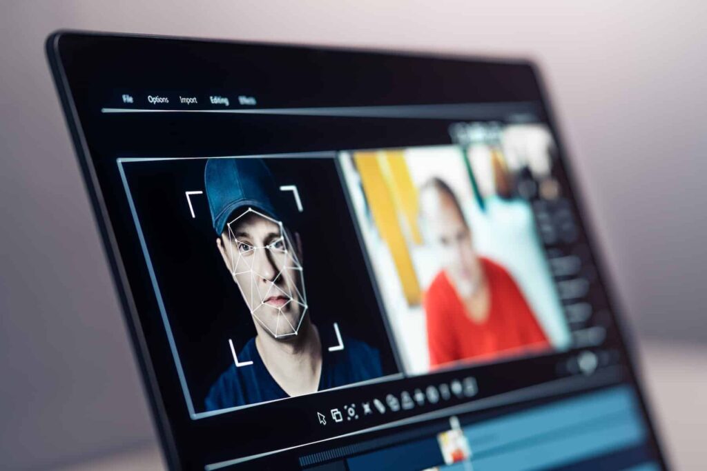 La fraude avec les deepfakes explose : une augmentation de 2137 % ces trois dernières années