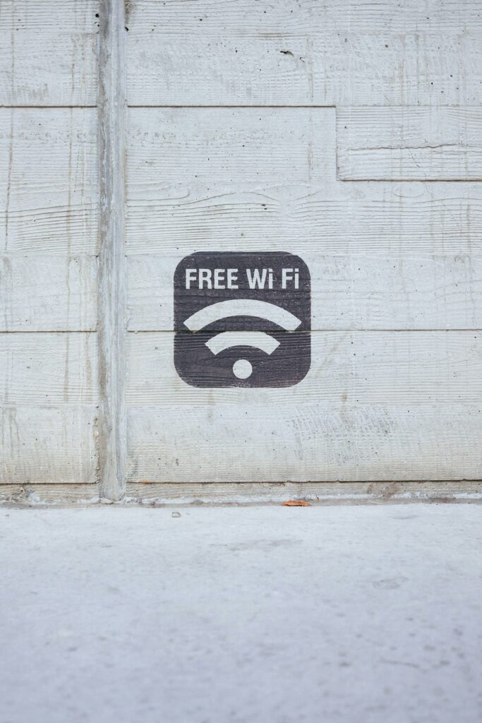 Les dangers cachés du Wi-Fi : risques de sécurité et meilleures pratiques