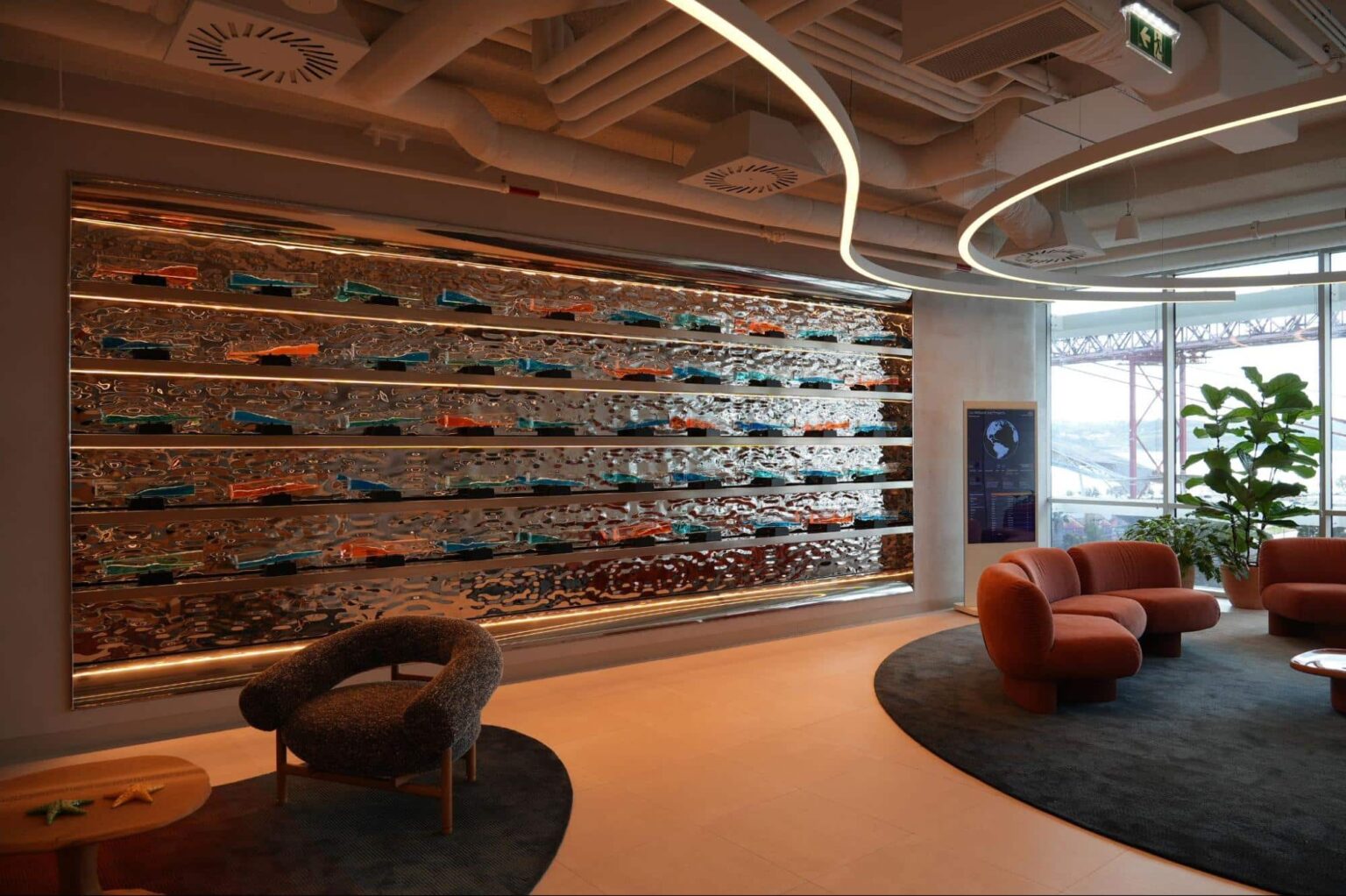 Cloudflare installe à Lisbonne un innovant "mur de vagues" pour renforcer la sécurité sur Internet