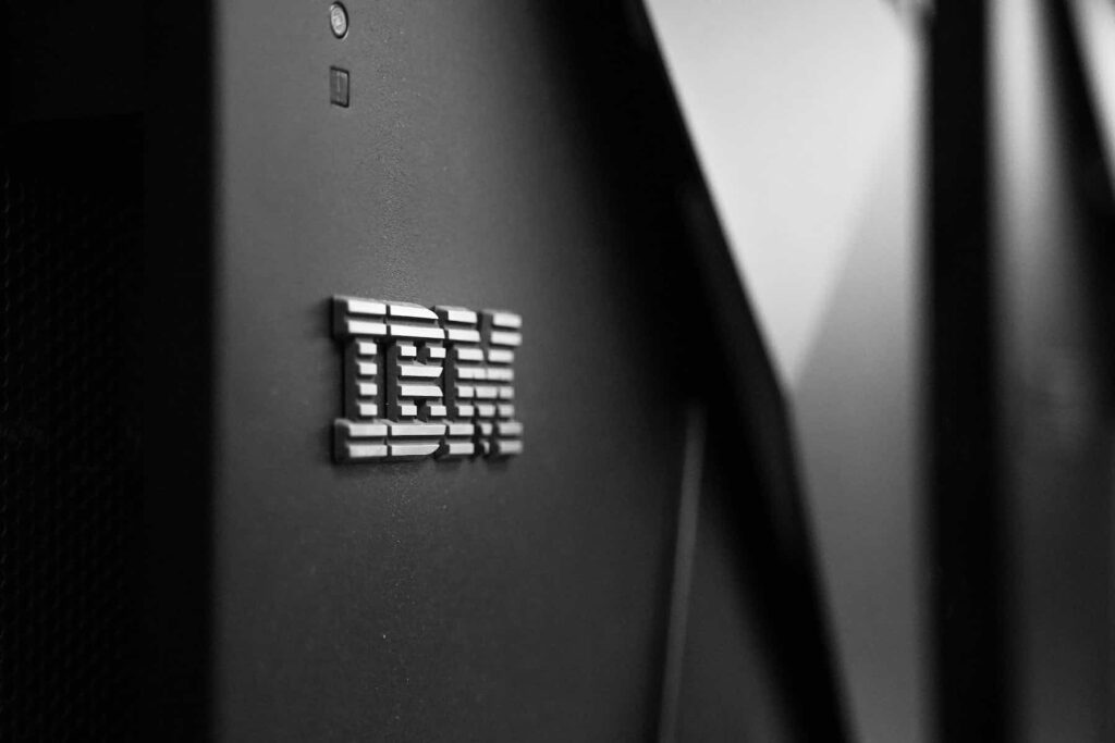 IBM brevete l'impression 4D pour le transport de microparticules avec intelligence artificielle