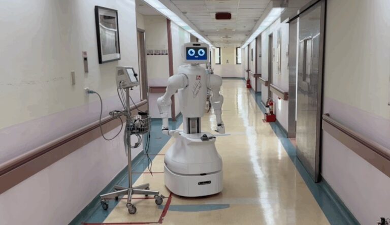Foxconn parie à l'IA de NVIDIA pour transformer les hôpitaux : robots infirmiers et jumeaux numériques sont déjà une réalité à Taïwan