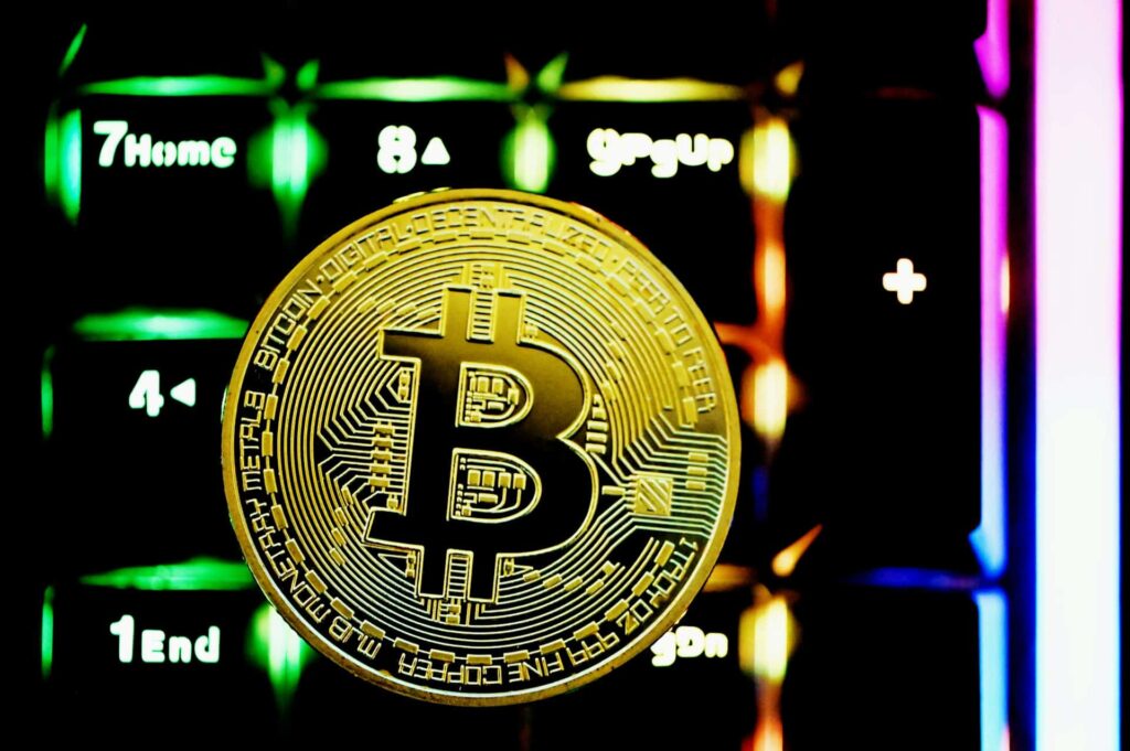 Logement pour le minage de cryptomonnaies : une stratégie clé pour l'efficacité et la croissance durable