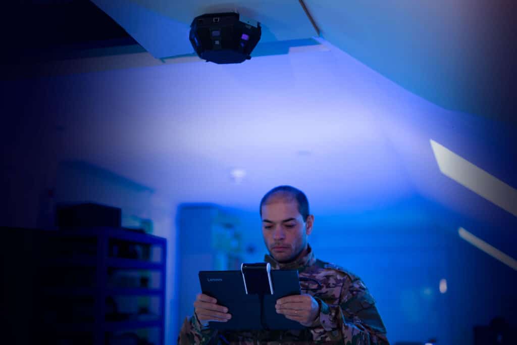 pureLiFi présente Kitefin XE, le système LiFi de nouvelle génération pour des communications sécurisées dans la défense et les entreprises.