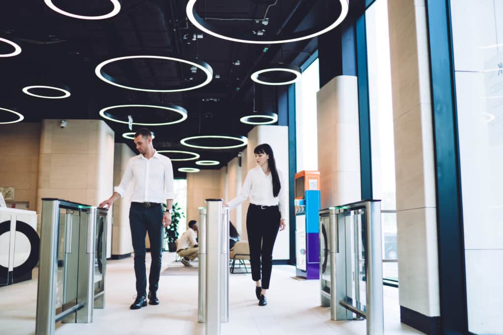 Contrôle d'accès hybride : l'engagement de Genetec pour moderniser la sécurité d'entreprise