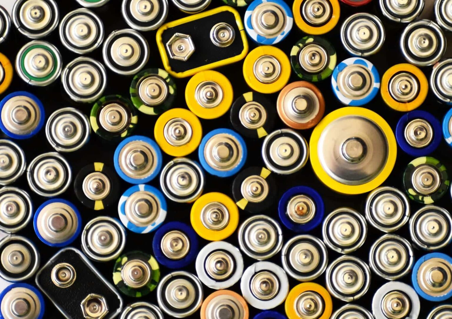 L'Europe durcit ses normes de recyclage des batteries pour promouvoir l'économie circulaire et réduire la dépendance aux matières premières critiques