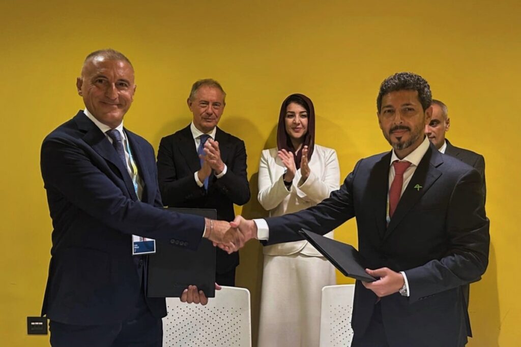 L'Italie et les Émirats arabes unis impulsent un mégacampus de centres de données pour l'intelligence artificielle en Lombardie