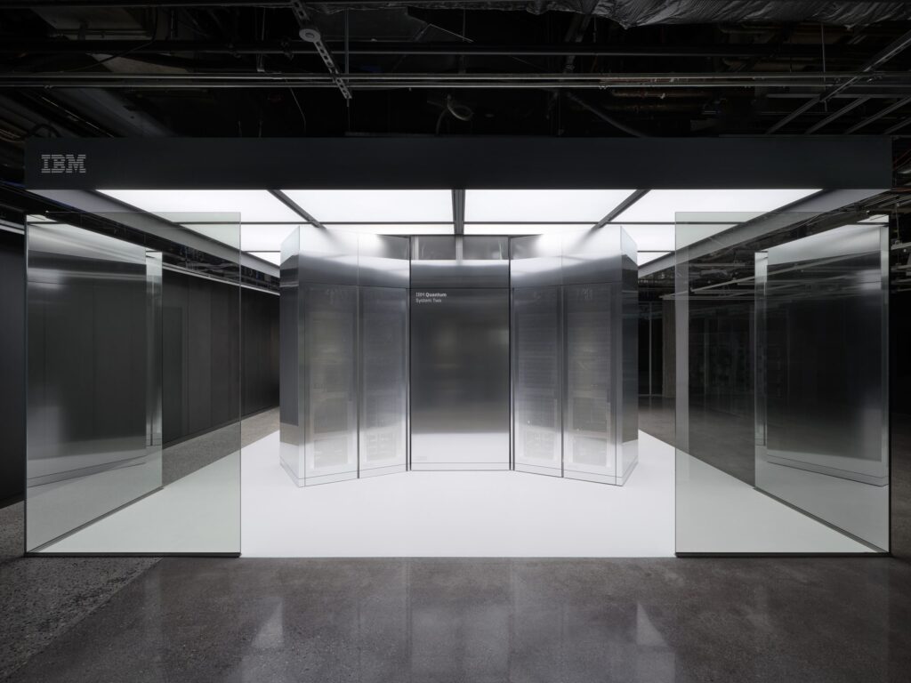 IBM et AMD unissent leurs forces pour bâtir la nouvelle ère de l'informatique hybride quantique