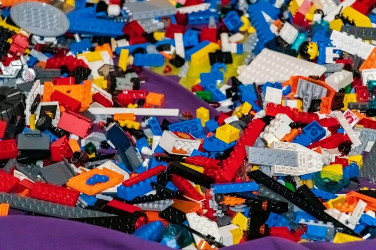 LEGO suspend son service Pick a Brick en Amérique du Nord en raison de l'impact des droits de douane