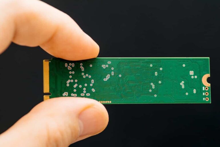 NVMe 2.3 renforce la sécurité et le contrôle des données dans les SSD : voici ses 10 principales nouveautés