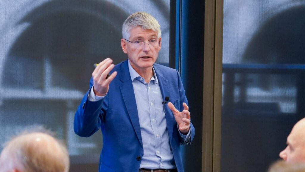 Ericsson mise sur la connectivité d'entreprise et l'IA agentic pour mener la prochaine vague numérique