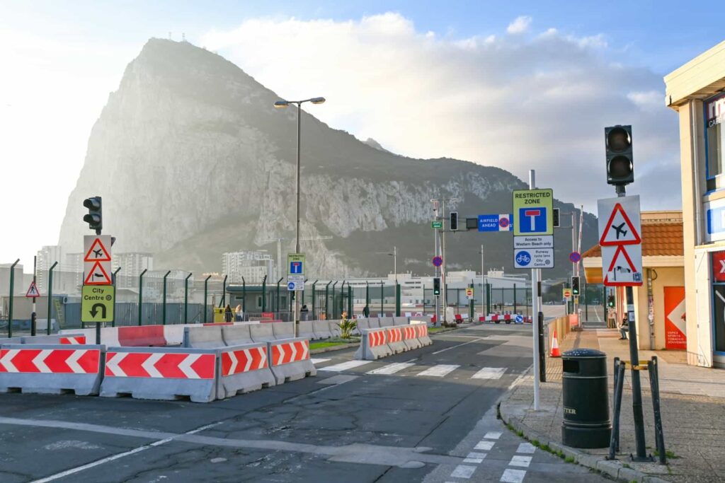 Gibraltar se prépare à accueillir un méga-campus de centres de données de 250 MW : un pari historique pour la souveraineté numérique et l'IA