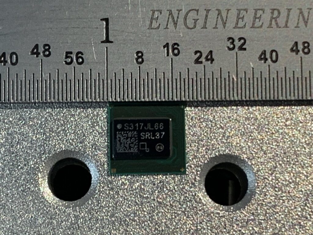 Les puces de minage d'Intel renaissent : 256.000 ASIC donnés par Block stimuleront des projets open hardware