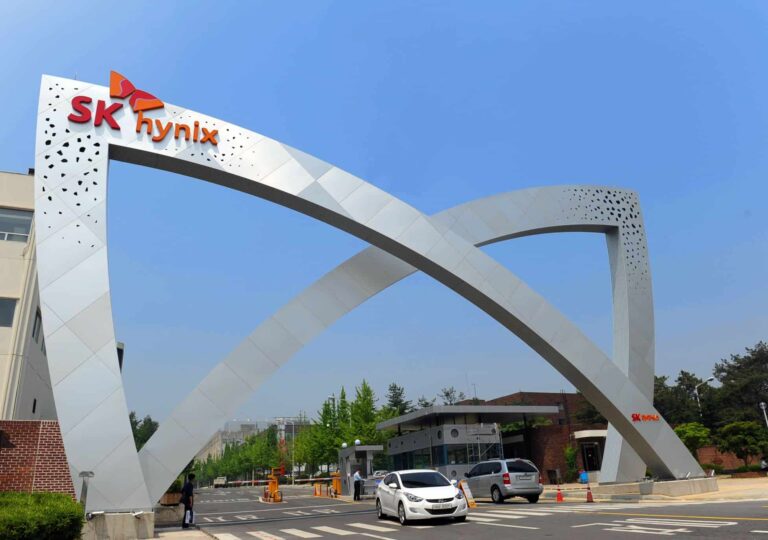 SK hynix installe le premier système commercial High NA EUV pour révolutionner la mémoire DRAM