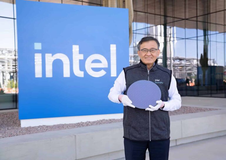 Intel dévoile Panther Lake : premier PC AI en 18A, production en Arizona cette année et Xeon 6+ (Clearwater Forest) pour 2026
