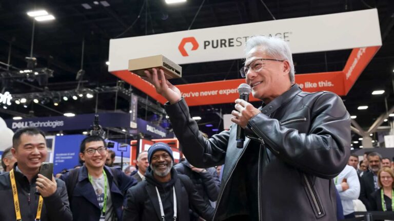 NVIDIA redessine le superordinateur de l’ère de l’IA : des « usines d’IA » au superordinateur qui tient sous le sapin