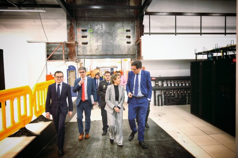 Óscar López met l'accent sur le centre de données d'El Escorial : le « cœur » de NubeSARA et la future plateforme souveraine d'IA