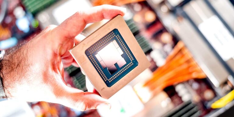 Deux grands clients ont voulu toute la capacité Graviton d'AWS en 2026