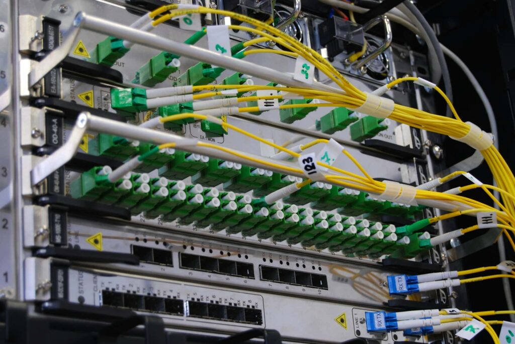 Google cherche à sécuriser l'approvisionnement optique pour ses centres de données d'IA