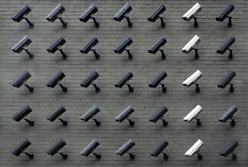 La vidéosurveillance avec l'IA vise un marché de 58,6 milliards en 2035