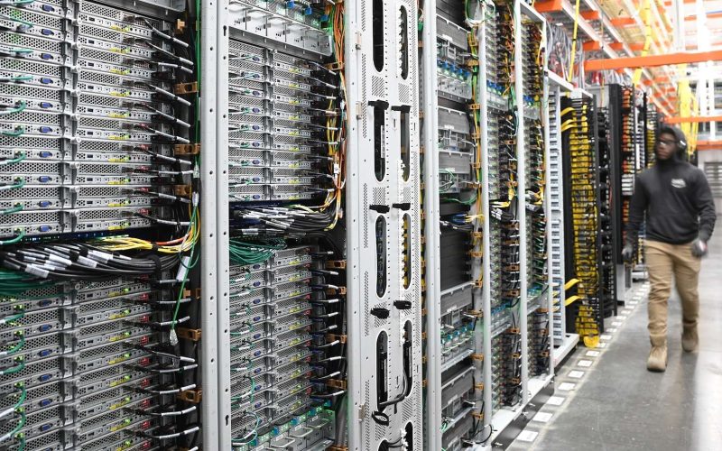 AWS souffre une panne au Moyen-Orient après des dommages à un centre de données aux Émirats : le « cloud » découvre son talon d'Achille physique