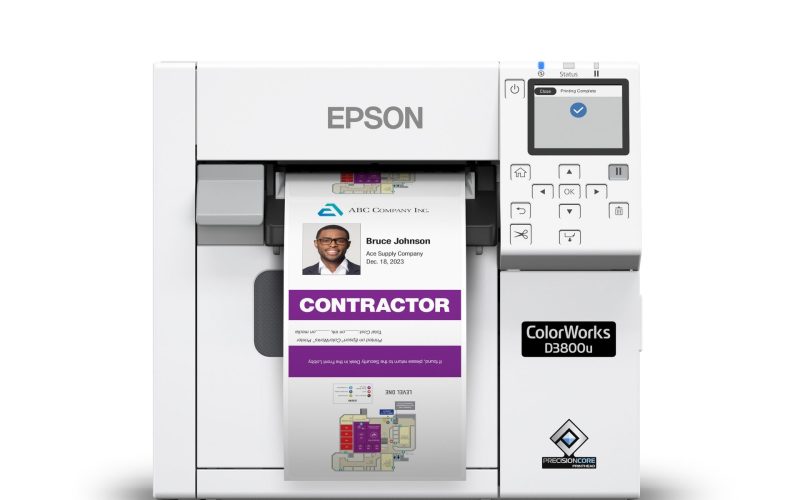 Epson lance la CW-D3800, une imprimante compacte pour étiquettes couleur