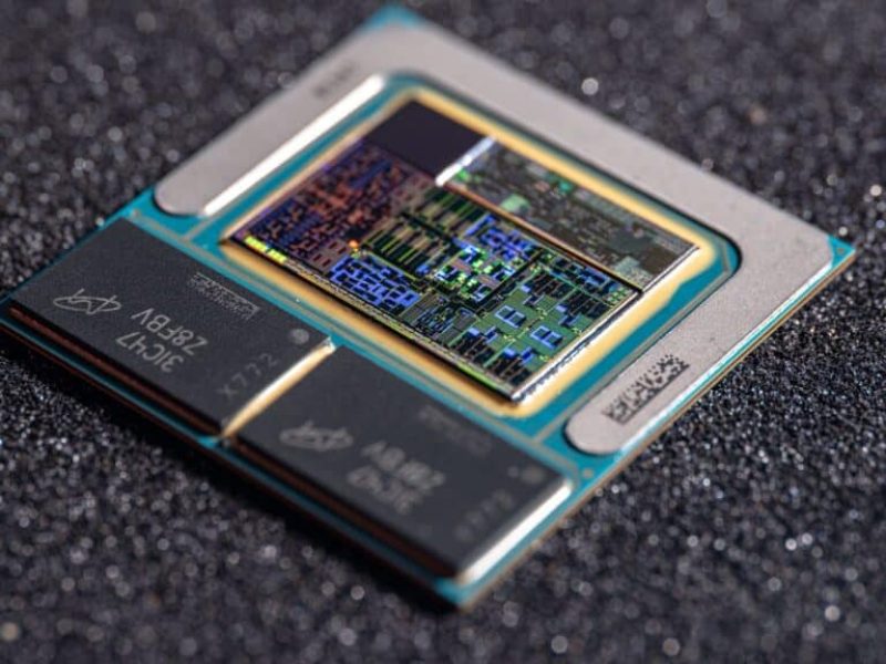 Intel Lunar Lake : la nouvelle architecture qui fusionne l'efficacité ARM avec la puissance x86