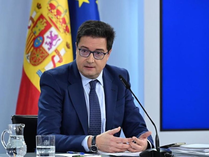 L'Espagne devient le premier pays à tenter de freiner l'IA par la bureaucratie tandis que le monde avance.