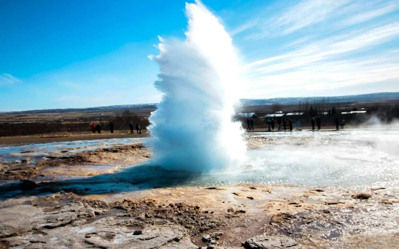 La nouvelle fièvre de la géothermie pour le nuage : le chaud de la Terre pourra-t-il alimenter l'ambition hyperscale de l'IA ?