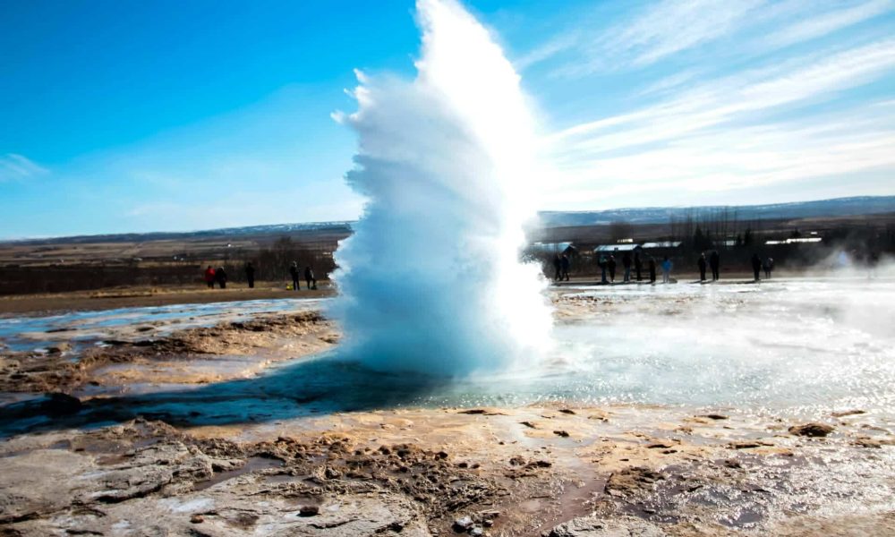 La nouvelle fièvre de la géothermie pour le nuage : le chaud de la Terre pourra-t-il alimenter l'ambition hyperscale de l'IA ?