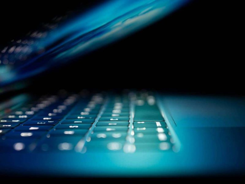 Les arnaques en ligne sont désormais une industrie mondiale qui cible par SMS, appels et réseaux sociaux