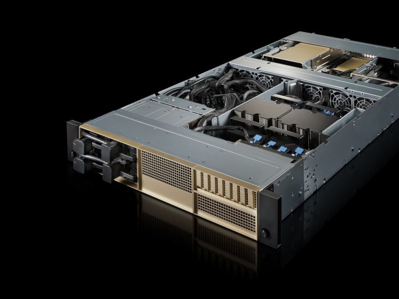 NVIDIA veut transformer les centres de données en usines d'IA