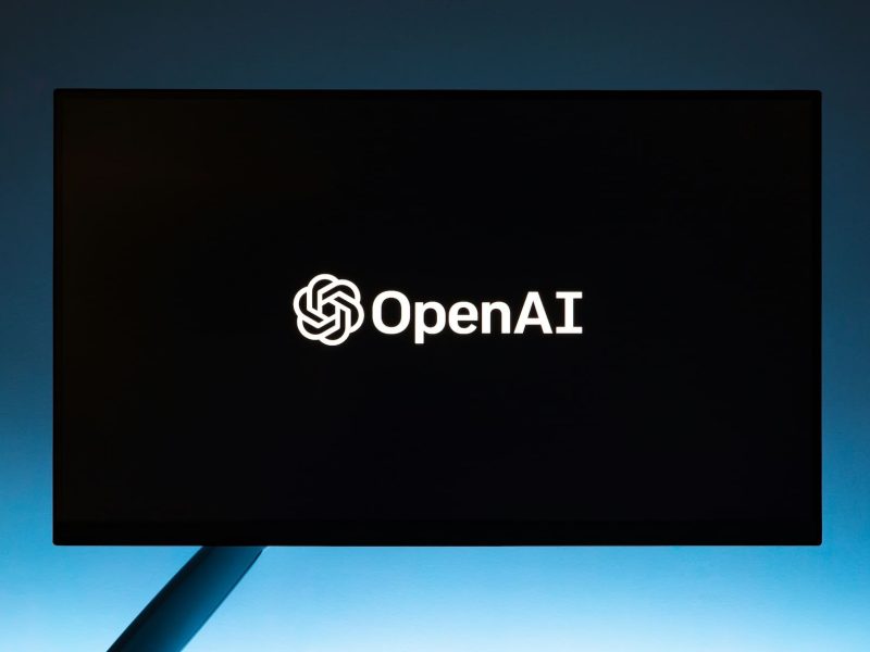 OpenAI subit une vague de départs qui met l'entreprise en péril