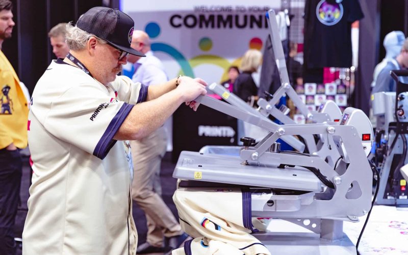 Xerox inaugure l'ère Proficio : nouvelles presses numériques PX300 et PX500 pour le segment couleur de production moyenne